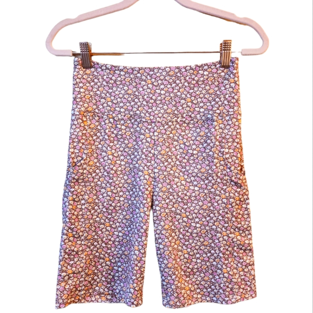 Lou & Grey Athletic Shorts with Tulip Pocket-matching tank in other listing NWT